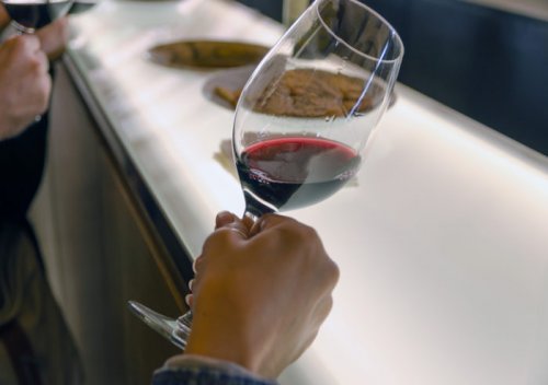 4 bước nếm rượu vang và cải thiện khẩu vị rượu vang của bạn